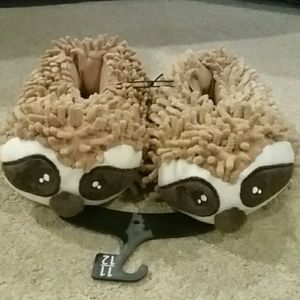 Sloth Slippers Brand New! Size kids unisex 11/12